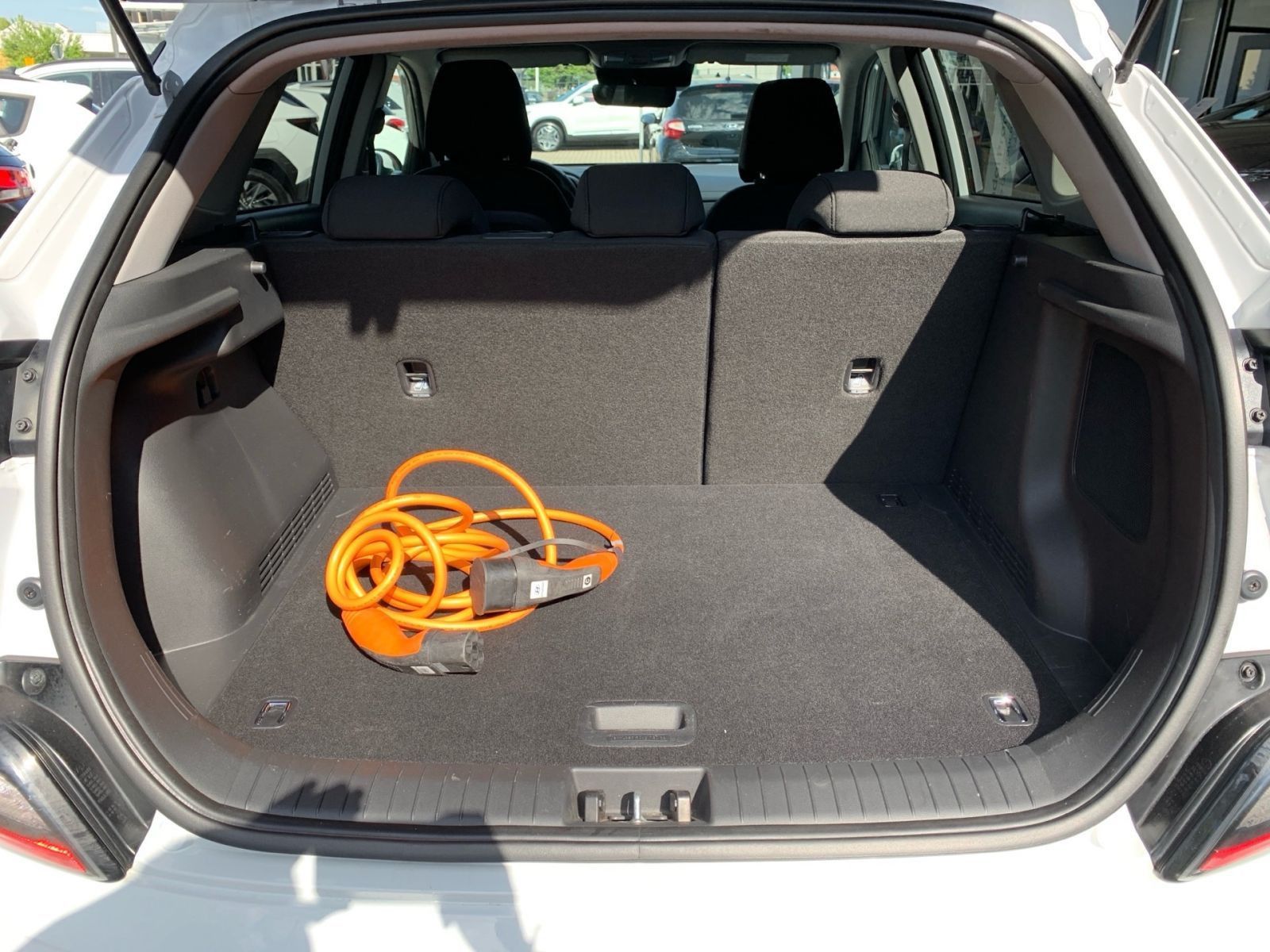 Fahrzeugabbildung Hyundai KONA Edition 30+ 11 kW Navi 1Hd