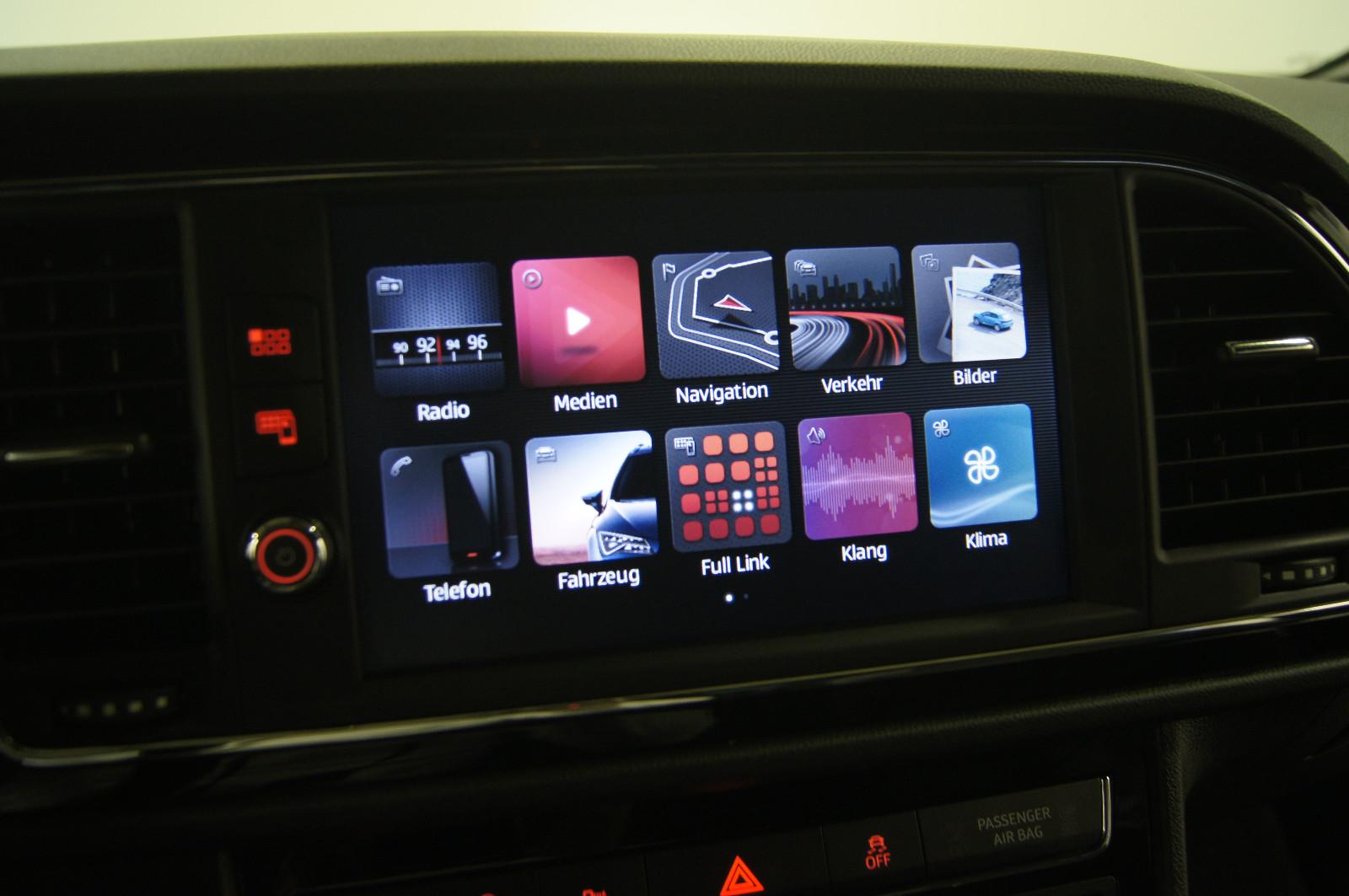 Seat Leon ST Cupra 300 ch 4Drive • DSG • Cuir • Virtual Cockpit • Caméra - Apple CarPlay • DCC
