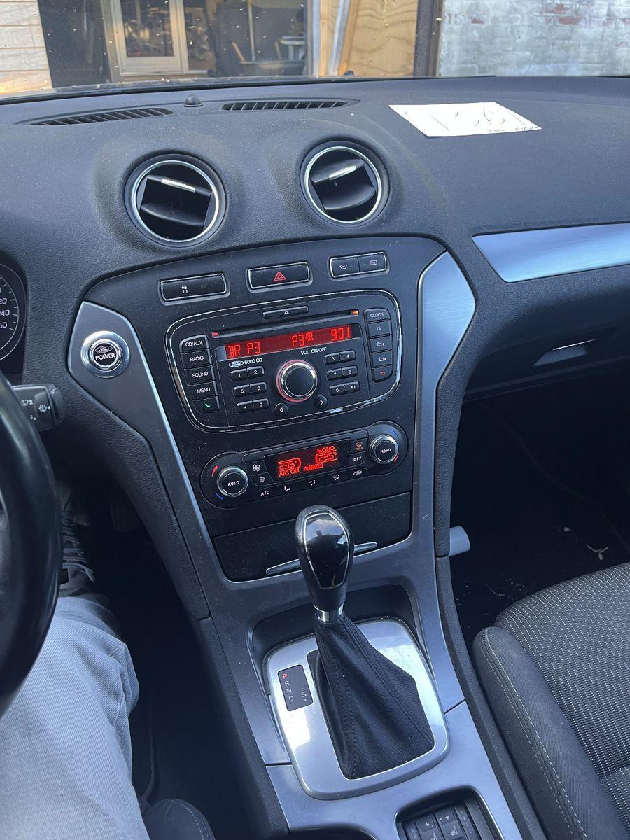 Ford Mondeo 2010 — photo 6