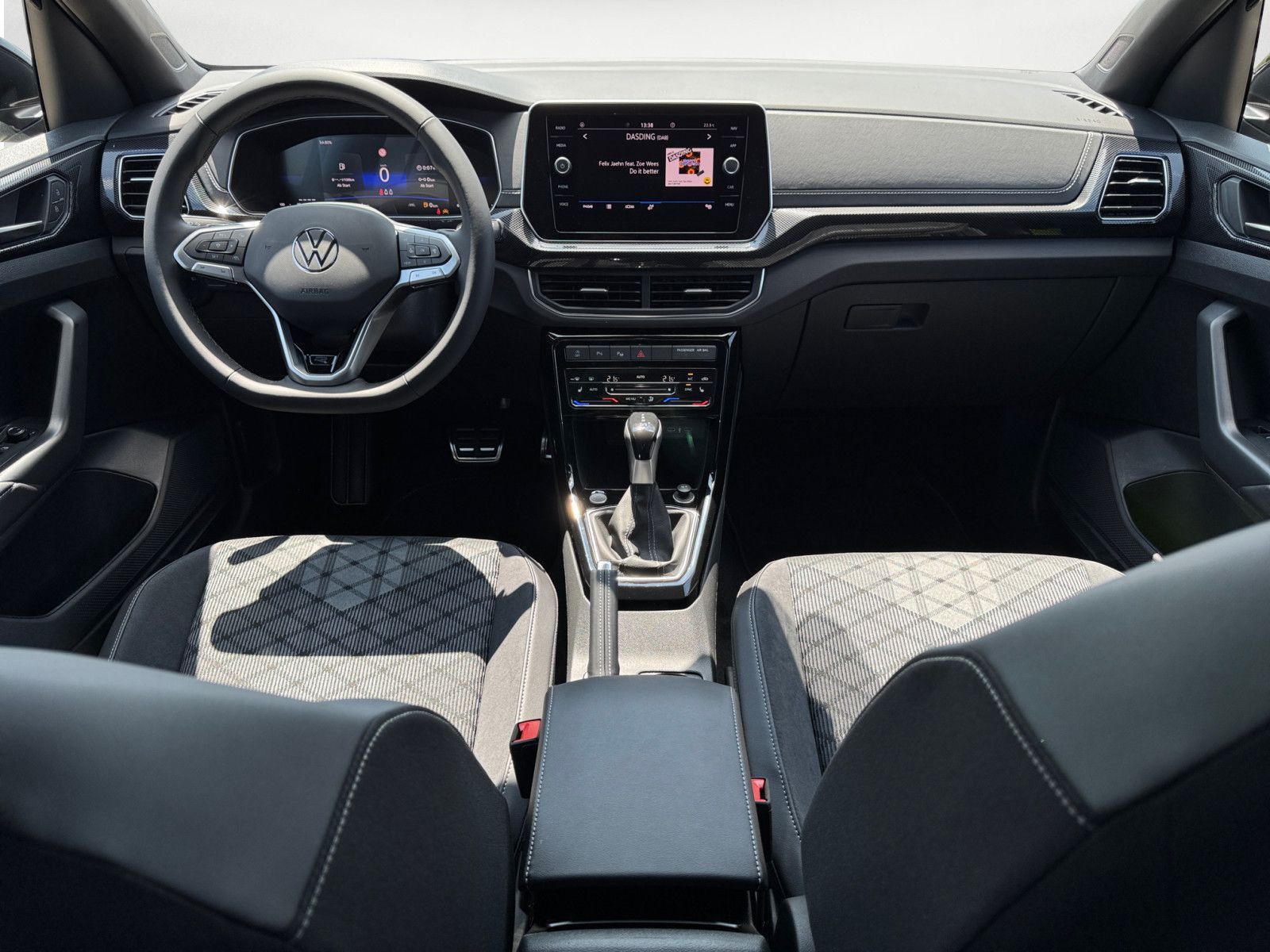 Volkswagen T-Cross - Bild 11