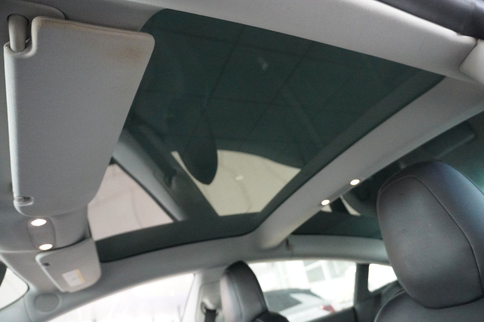 Fahrzeugabbildung Tesla Model 3 Standard Range Plus NAVI/KAMERA/AHK/FSD