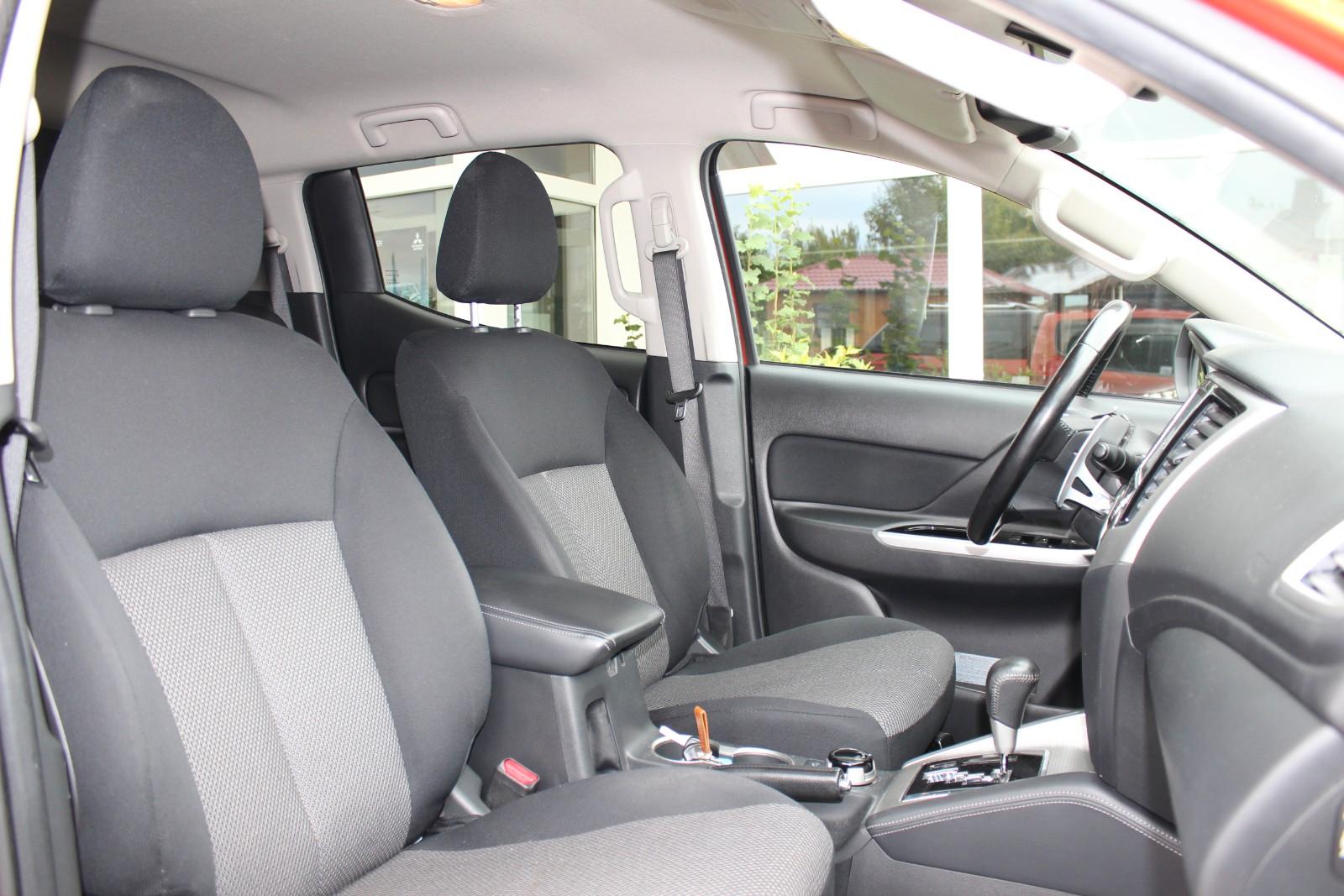 Mitsubishi L200 Select Doppelkabine 4WD