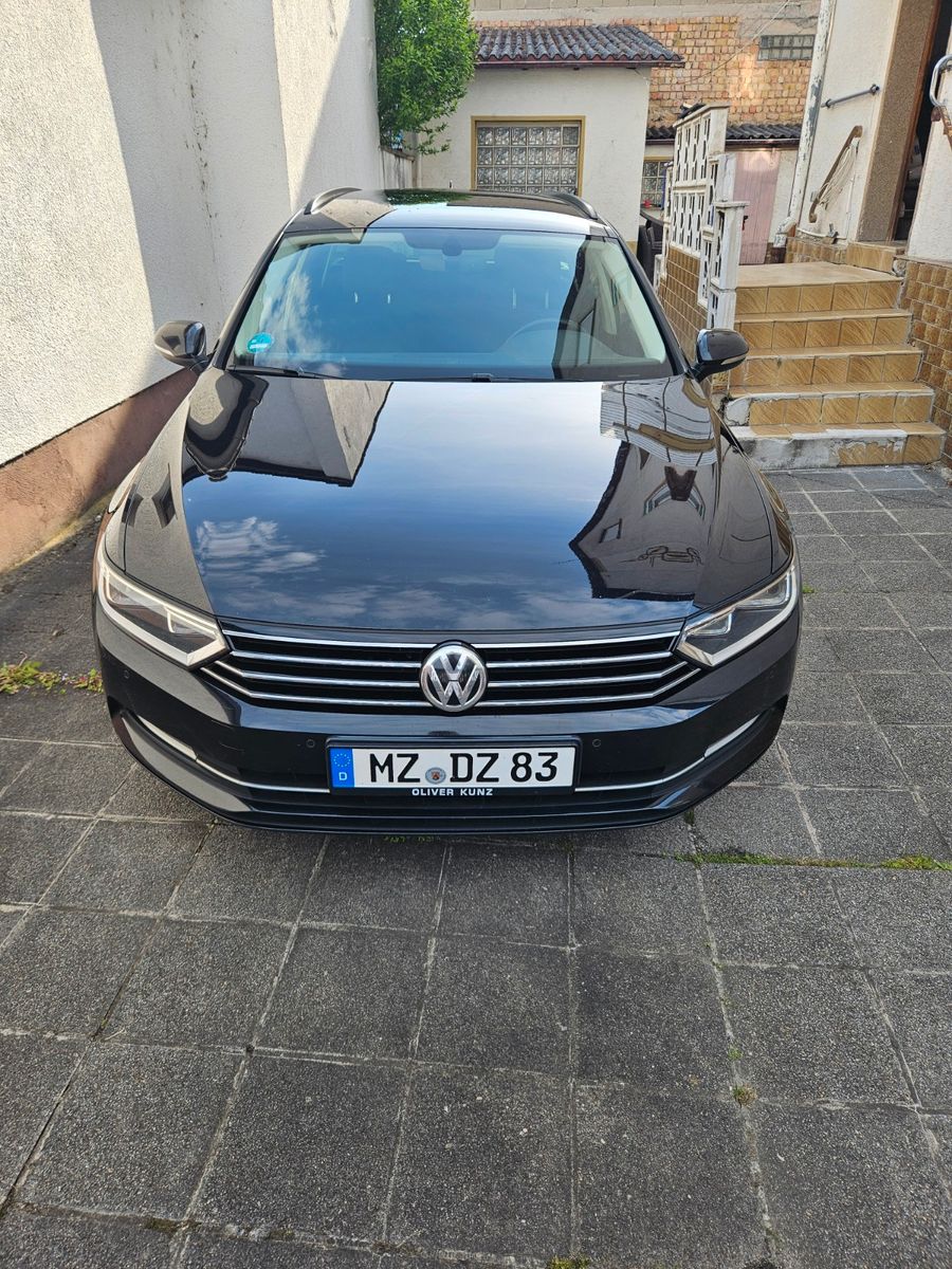 VW Passat Variant