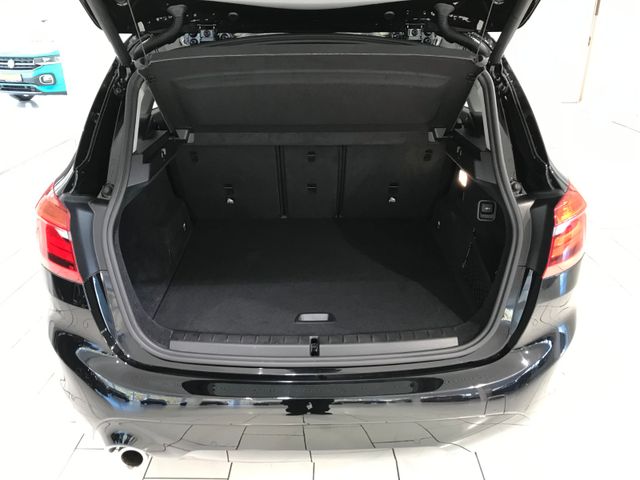 BMW Active Tourer 225xe KLIMA LED NAV PDC SHZ TEMP