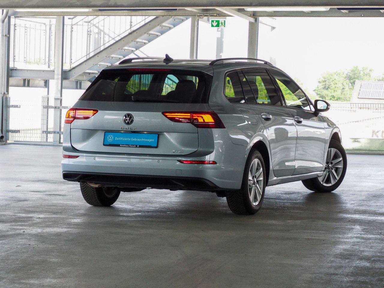 Volkswagen Golf VIII Variant 1.5 eTSI DSG Life STANDH. MEH foto 5