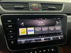 SKODA Superb Combi 2.0 / AHK / CARPLAY / LED / MEMORY SKODA Superb Combi 2.0 / AHK / CARPLAY / LED / MEMORY