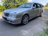 Mercedes-Benz E 55 AMG T 4matic 7 Sitzer  - Mercedes E 55 AMG mit Schiebedach