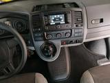 Volkswagen T5 Caravelle - VW T5 Caravelle 8-Sitzer