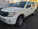 Nissan Pathfinder 2.5 dCi Comfort - gebrauchte Nissan Pathfinder aus dem Jahr 2010