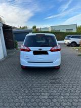 Ford Grand C-Max 2,0TDCi 110kW PowerShift Titaniu... - Ford Grand C-Max von privat