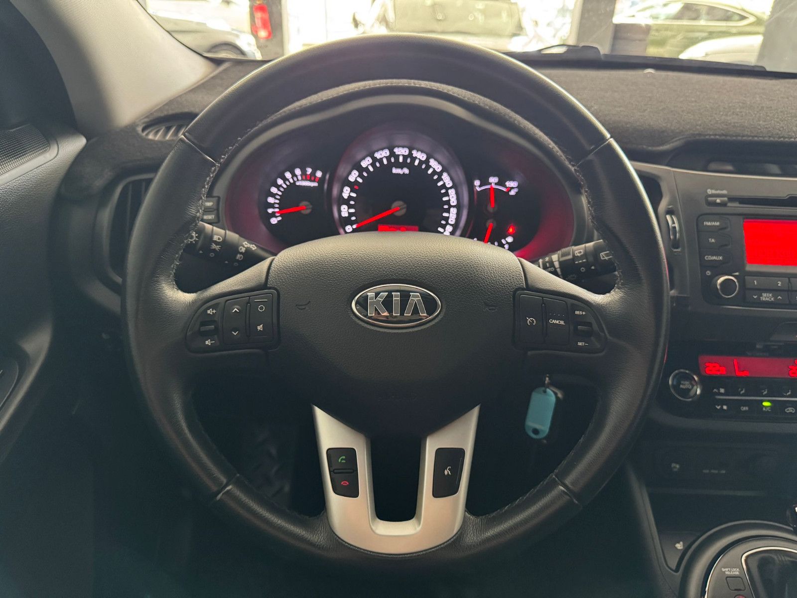 Kia Sportage 2.0 VISION 4WD AUTOMATIK UNFALLFREI 1H