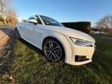 Audi Cabriolet TT Roadster  S-line S-tronic - weiße Audi Cabriolet