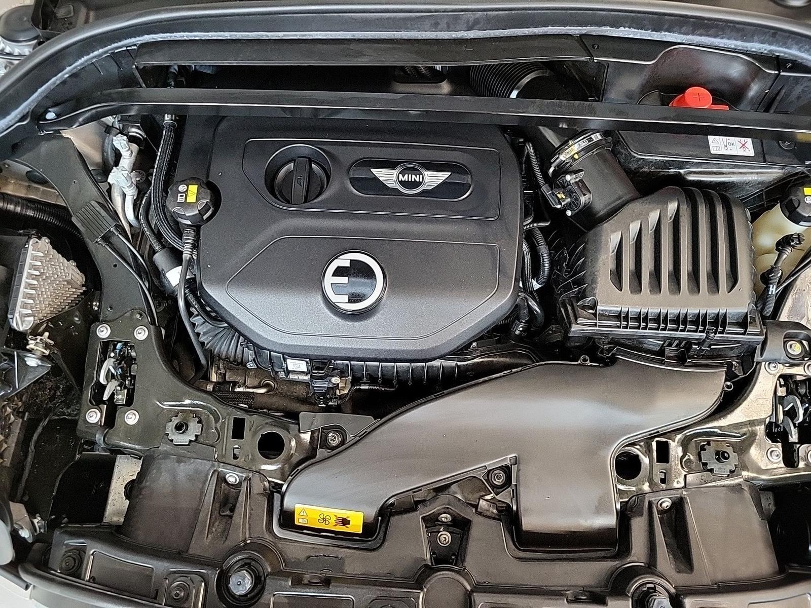 MINI Cooper SE ALL4 Countryman Navi Kamera LED