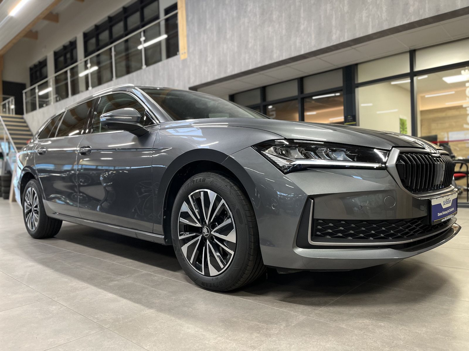 Skoda Superb 2.0 TDI DSG Selection*NAVI*5JG*ACC*KAMERA imagem 2