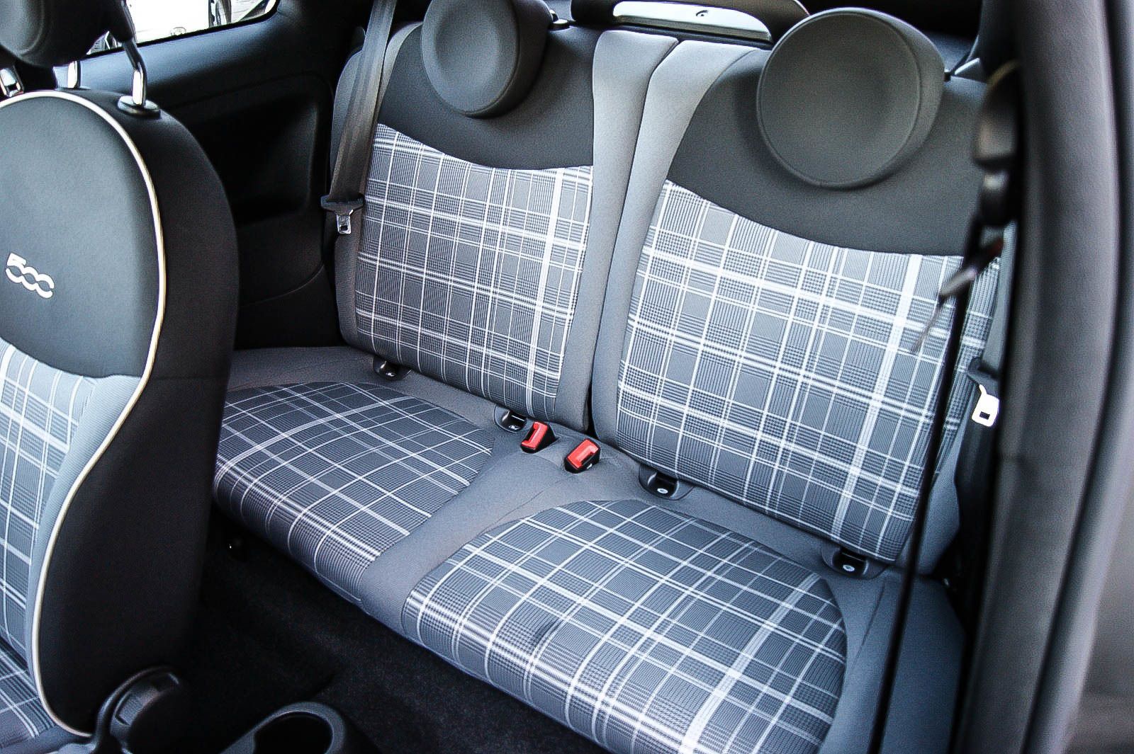 Fahrzeugabbildung Fiat 500 C 1.0 GSE N3 Hybrid Lounge CARPLAY E-VERDECK