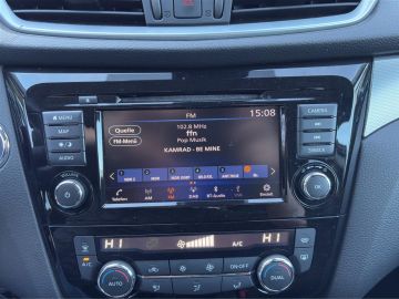 Nissan Qashqai N-Connecta DCT*Pano*Navi*360*RFK*FSH*SHZ