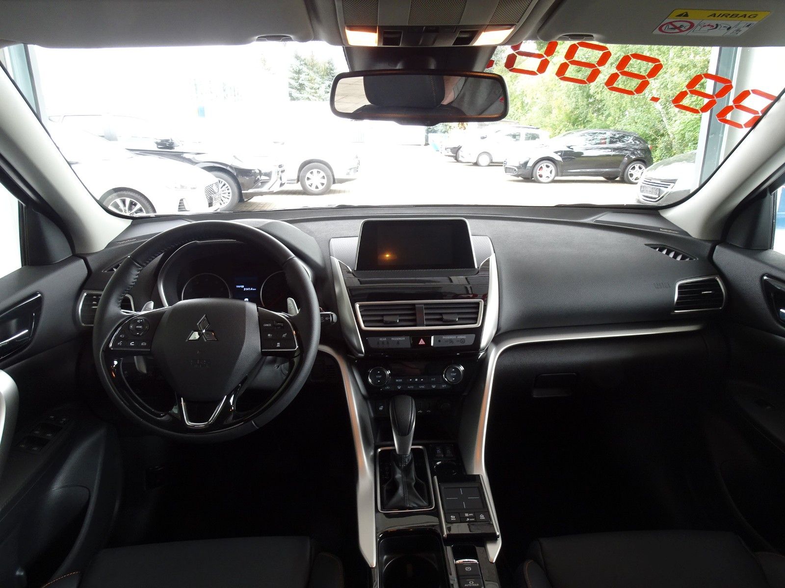 Fahrzeugabbildung Mitsubishi Eclipse Cross Top 2WD CVT