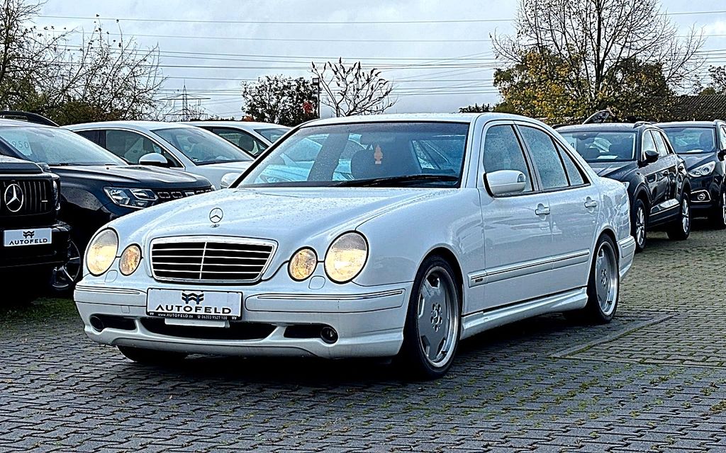 Mercedes-Benz E 55 AMG