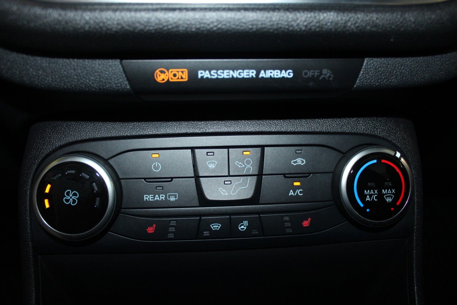 Fahrzeugabbildung Ford Fiesta TREND 5-trg KLIMA LED DAB AppLink WinterP