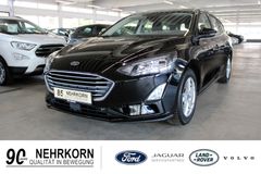 Fahrzeugabbildung Ford Focus Turnier Cool&Connect CAM PDC LED WinterPak