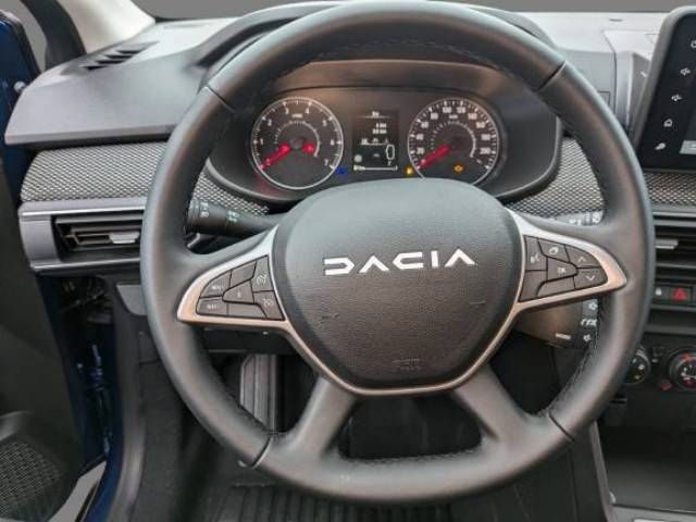 Fahrzeugabbildung Dacia Sandero Stepway Expression TCe 90