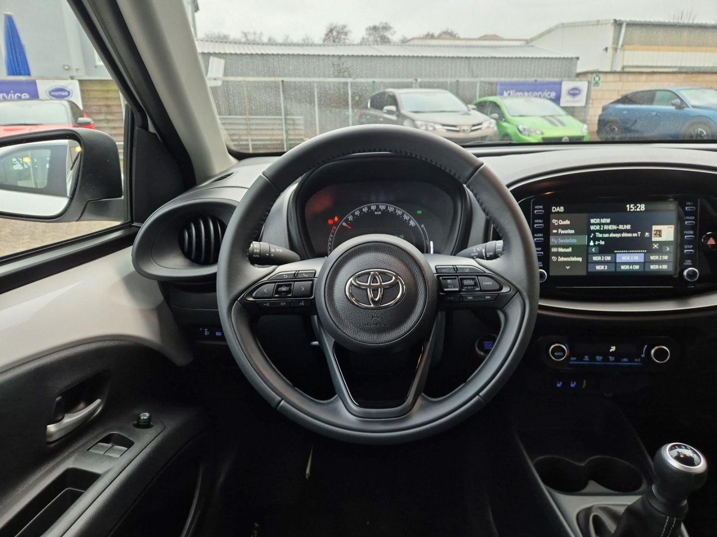 Fahrzeugabbildung Toyota Aygo X AYGO 1,0 Play Apple CarPlay Android Auto