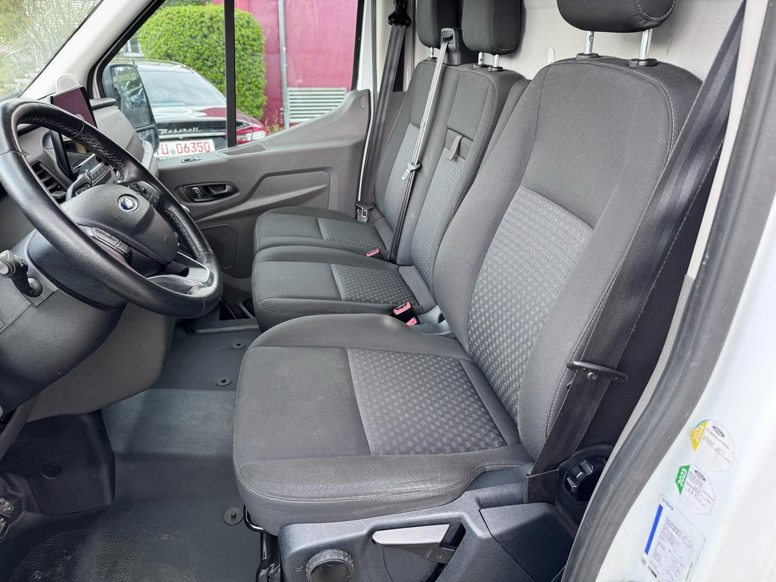 Fahrzeugabbildung Ford Transit 350  L2H2 4x4 Allrad *NAVI*KLIMA*SORTIMO