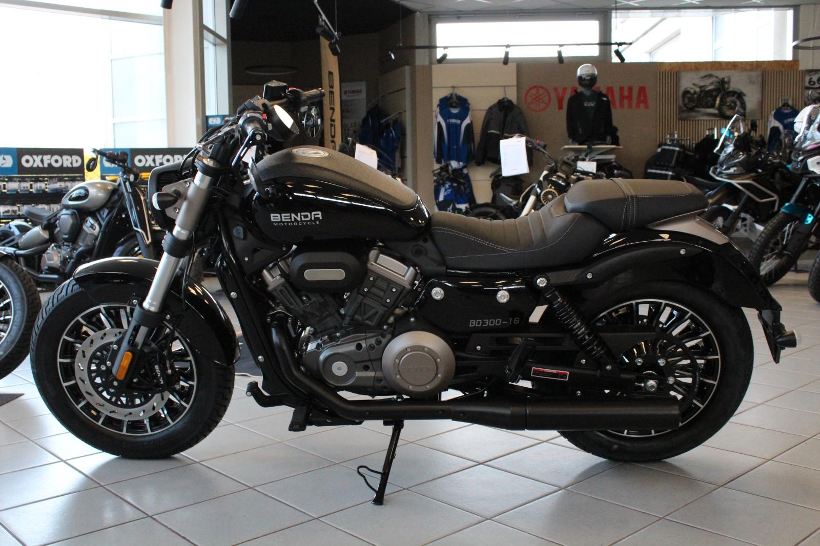 Benda Rock 300 / ABS / LED / 5.J Garantie