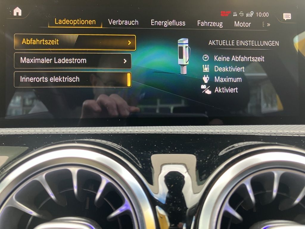 Fahrzeugabbildung Mercedes-Benz A 250 e PROGRESSIVE*AHK*LED*NAVI*DAB*SITZH