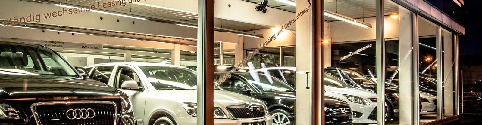 showroom-image-top