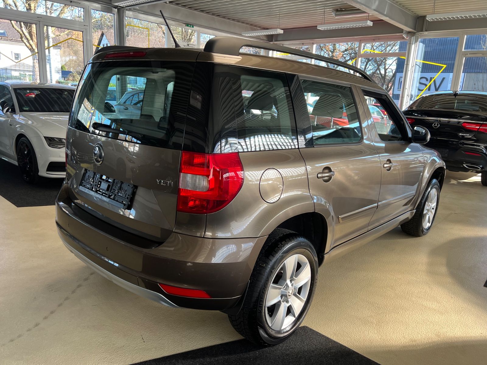 Fahrzeugabbildung SKODA Yeti Active * 1.HAND * NUR 44.800KM *