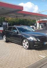 Mercedes-Benz E 300 CDI BlueEFFICIENCY AVANTGARDE AVANTGARDE - Mercedes E-Klasse mit Schiebetür