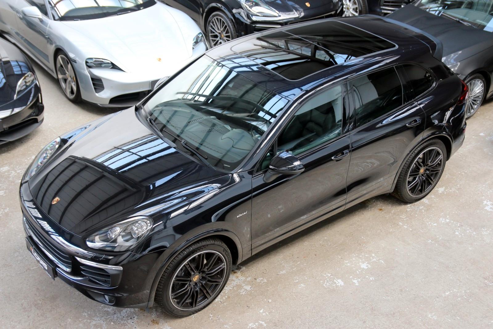 Porsche Cayenne Diesel 18Wege Pano Luft SportChrono 21"