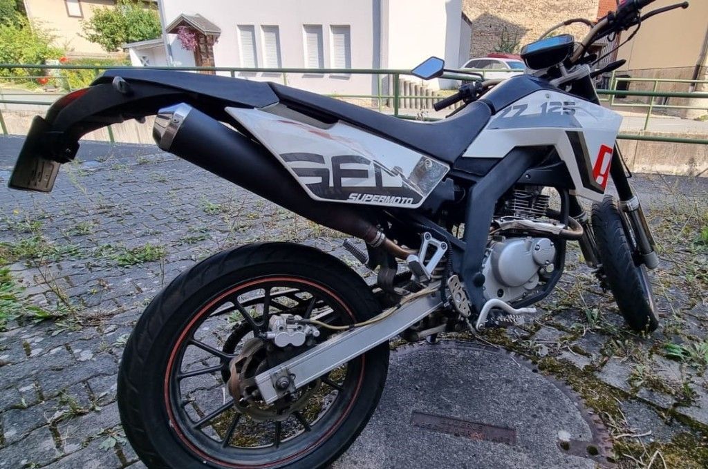 Fahrzeugabbildung Sachs ZZ 125 Supermoto