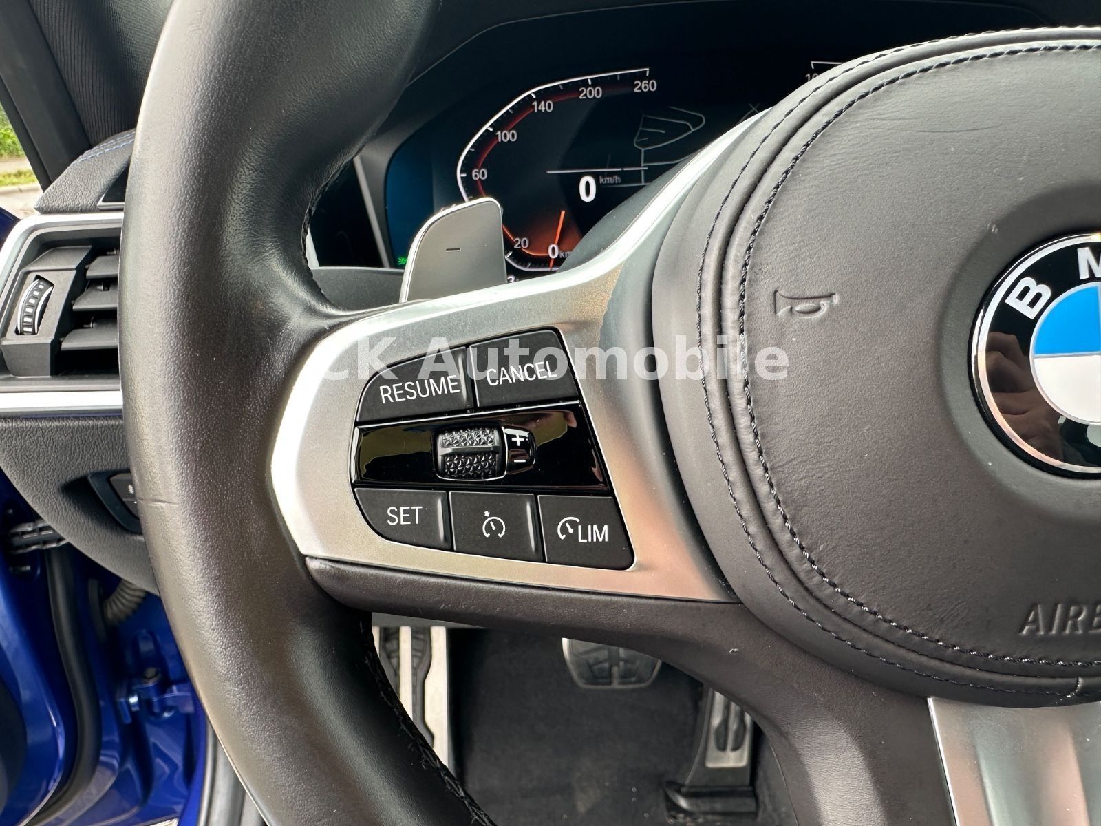 Fahrzeugabbildung BMW 330d Lim. M-Sport /Shadow-Line/Navi/Leder/LED