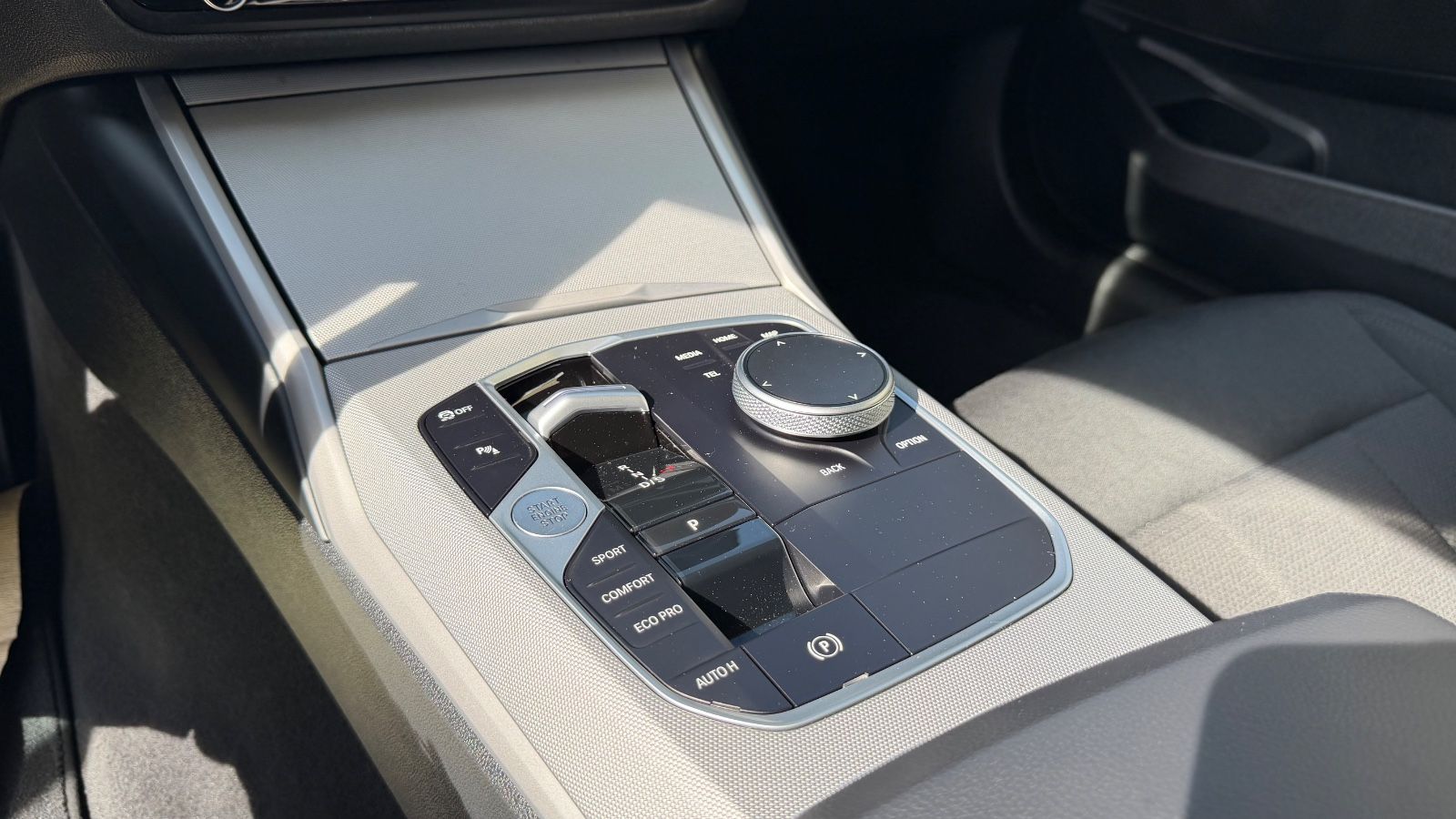 BMW 318 d Touring, LED, Komfortzugang, Driving Assis foto 25