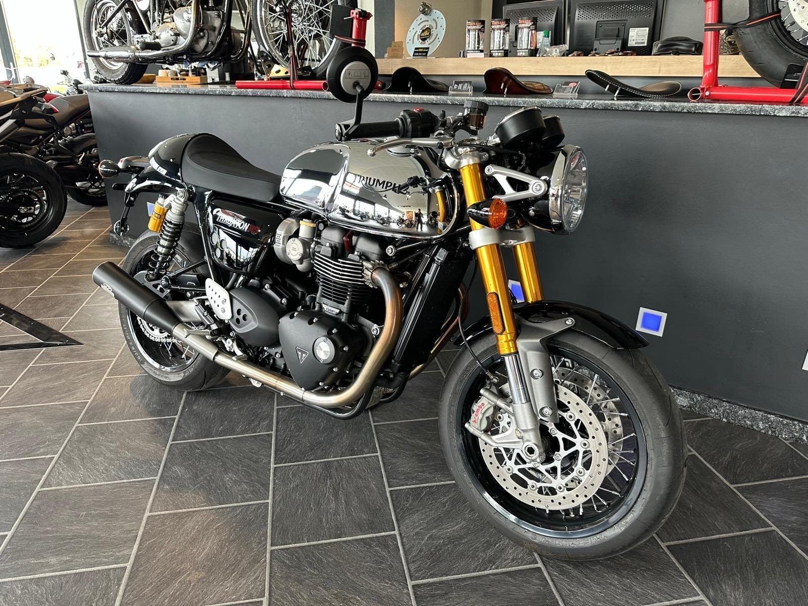 Fahrzeugabbildung Triumph THRUXTON RS CHROME EDITION inkl. Jekill & Hyde