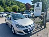 Opel Astra J Sports Tourer Exklusiv*LHZG*S-DACH*PDC - Opel Astra: Exklusiv