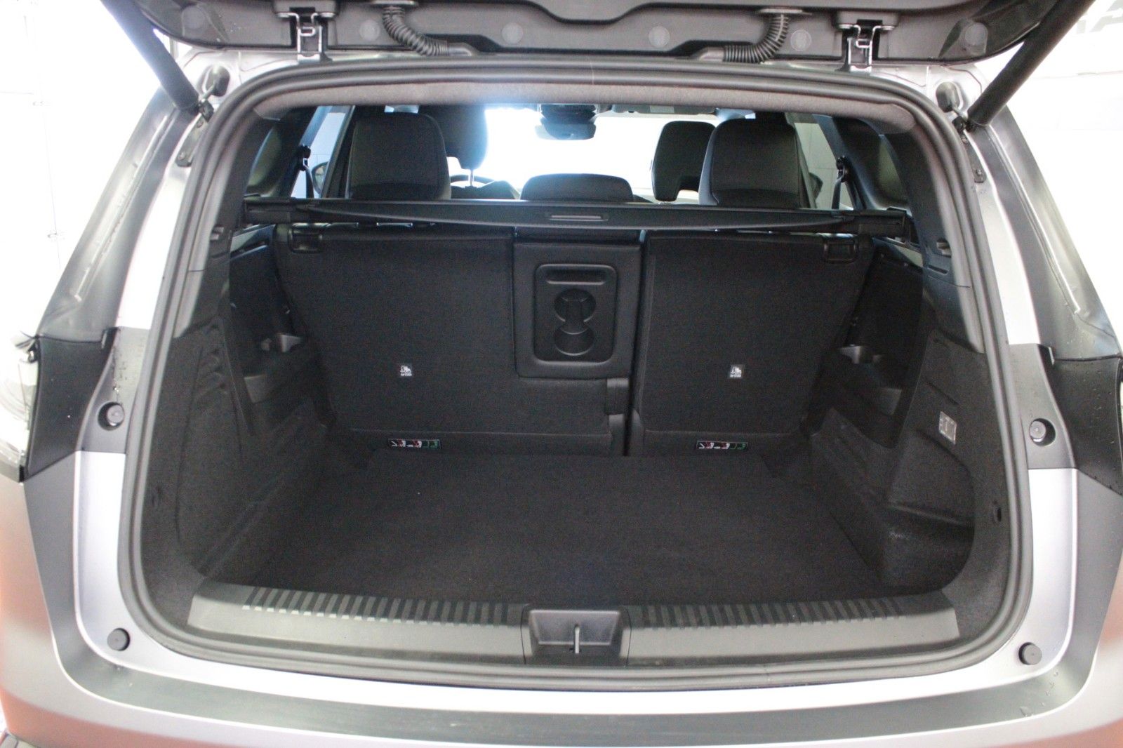 Fahrzeugabbildung Renault Espace E-Tech Full Hybrid 200 Esprit Alpine 5 S.
