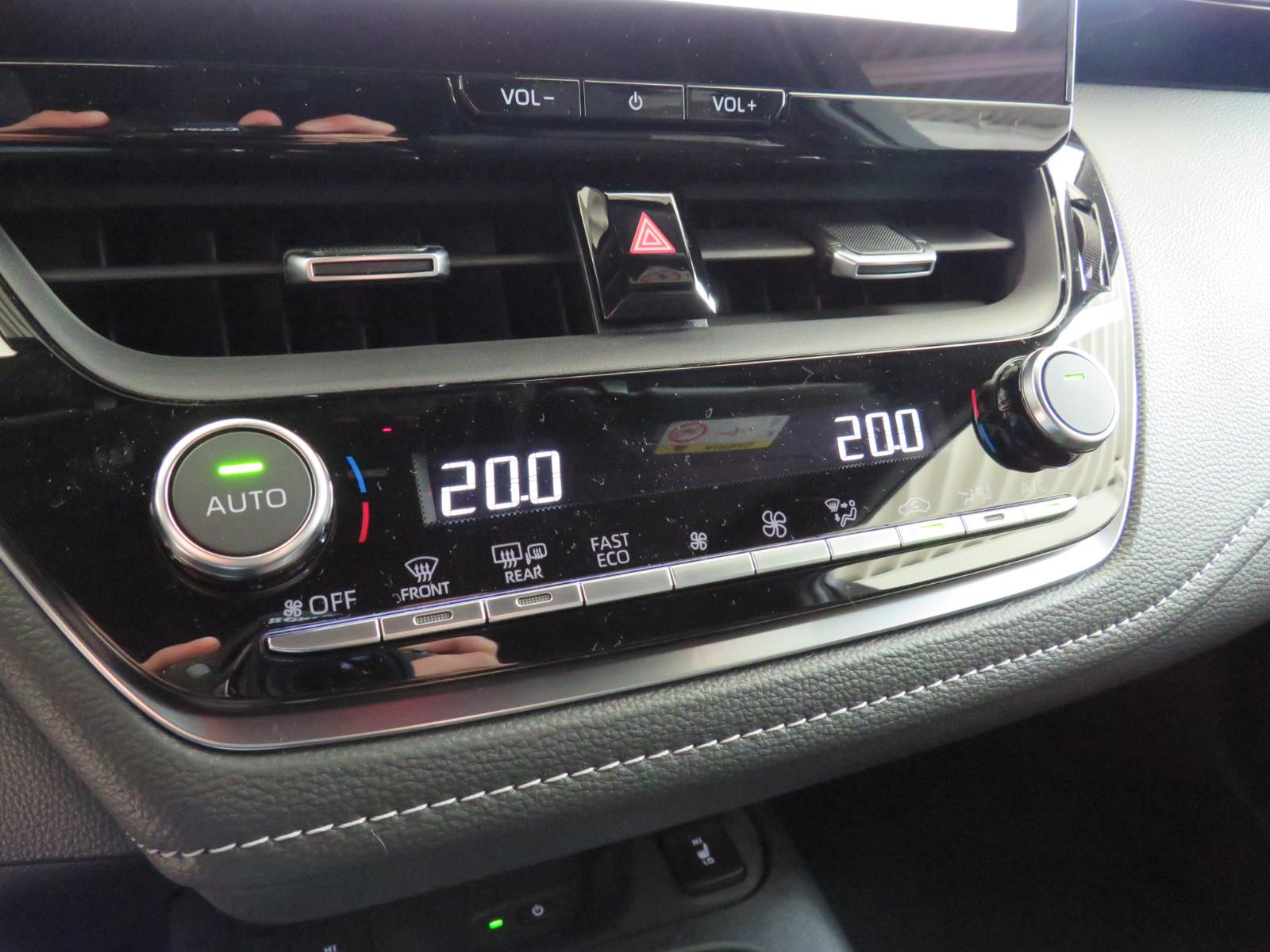 Suzuki Swace 1.8 Comfort + CVT