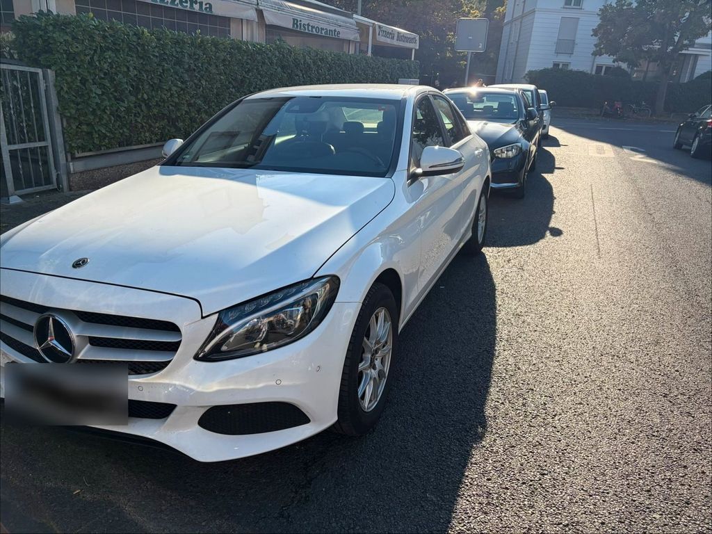 Image of Mercedes-Benz C 220