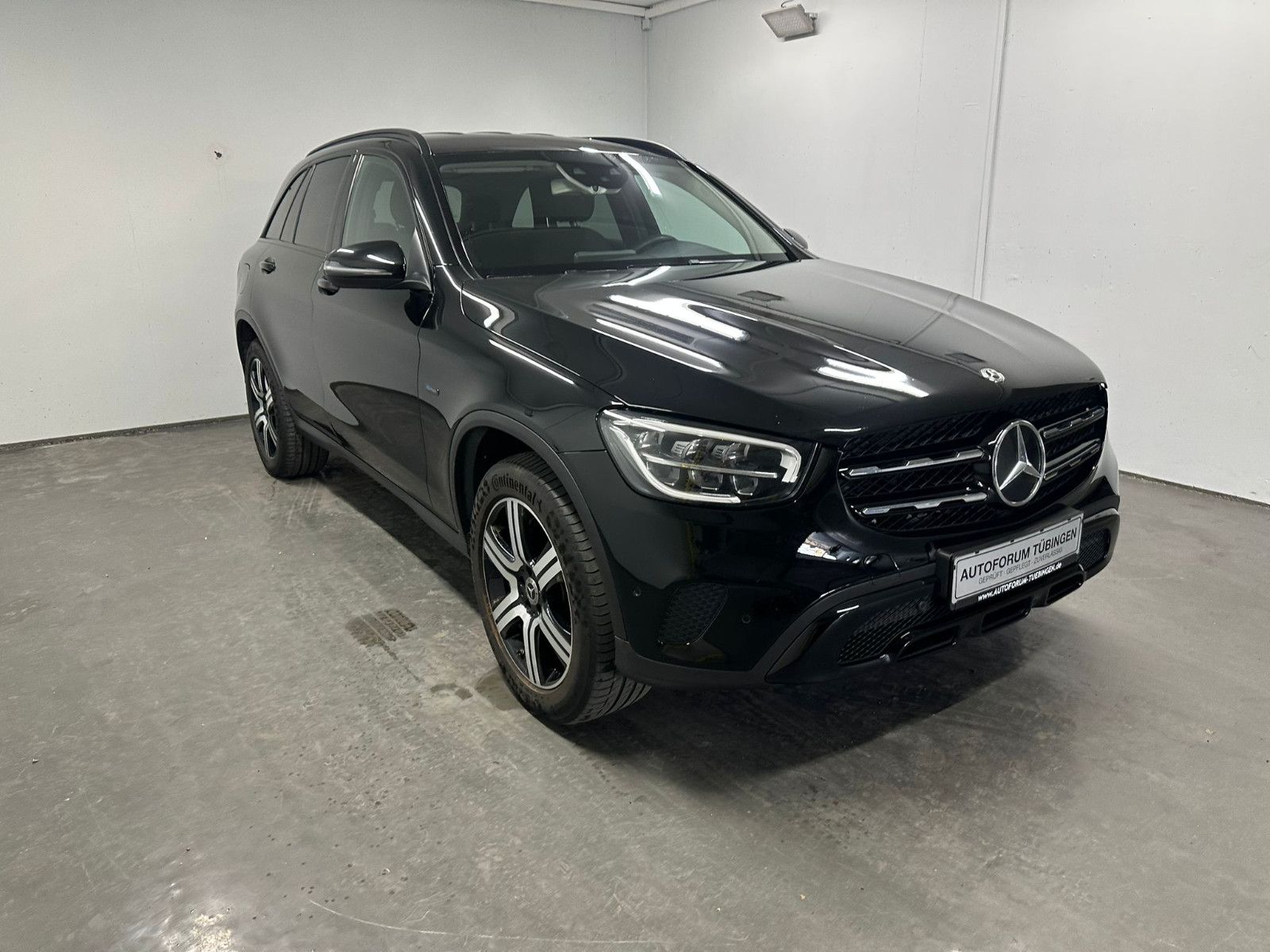 Fahrzeugabbildung Mercedes-Benz GLC 300 e 4MATIC Autom. *NIGHT*LED*AHK*
