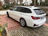 BMW 330d Touring Pano Soundsys. DAB Zustand perfekt - BMW 330 in Bielefeld
