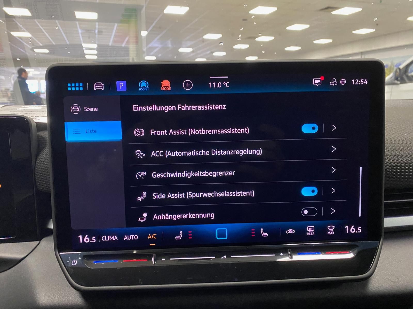 Fahrzeugabbildung Volkswagen T-Roc 1.5 eTSI R-Line NEUES MODELL AHK+ACC+KAMER