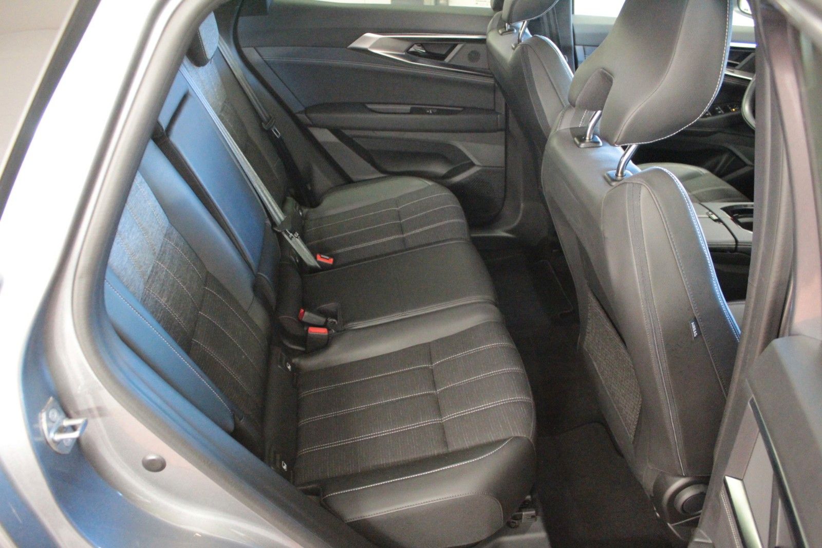 Fahrzeugabbildung Renault Austral Mild Hybrid 160 Techno Automatik*15146*