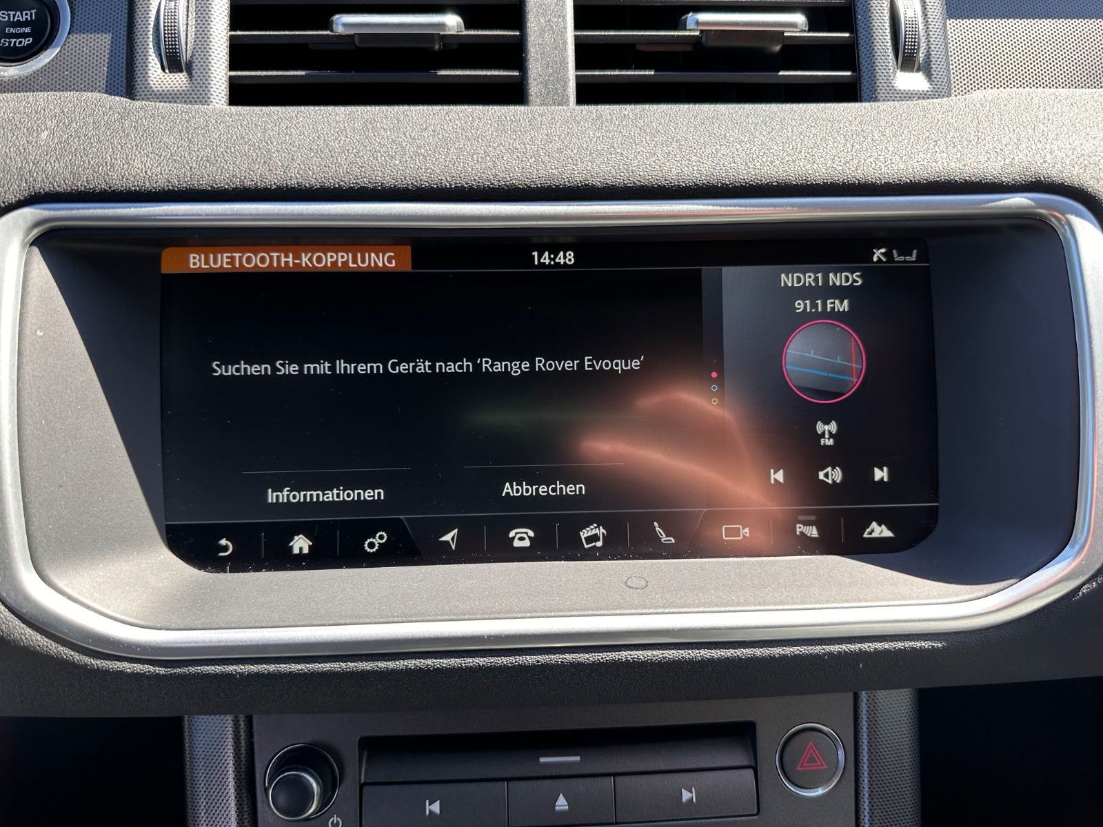 Fahrzeugabbildung Land Rover Range Rover Evoque 230 SD4 HSE Dynamic AHK/SOUND