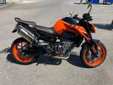 KTM Duke 790, Akrapovic, viele Power Parts, Carbon - Angebote