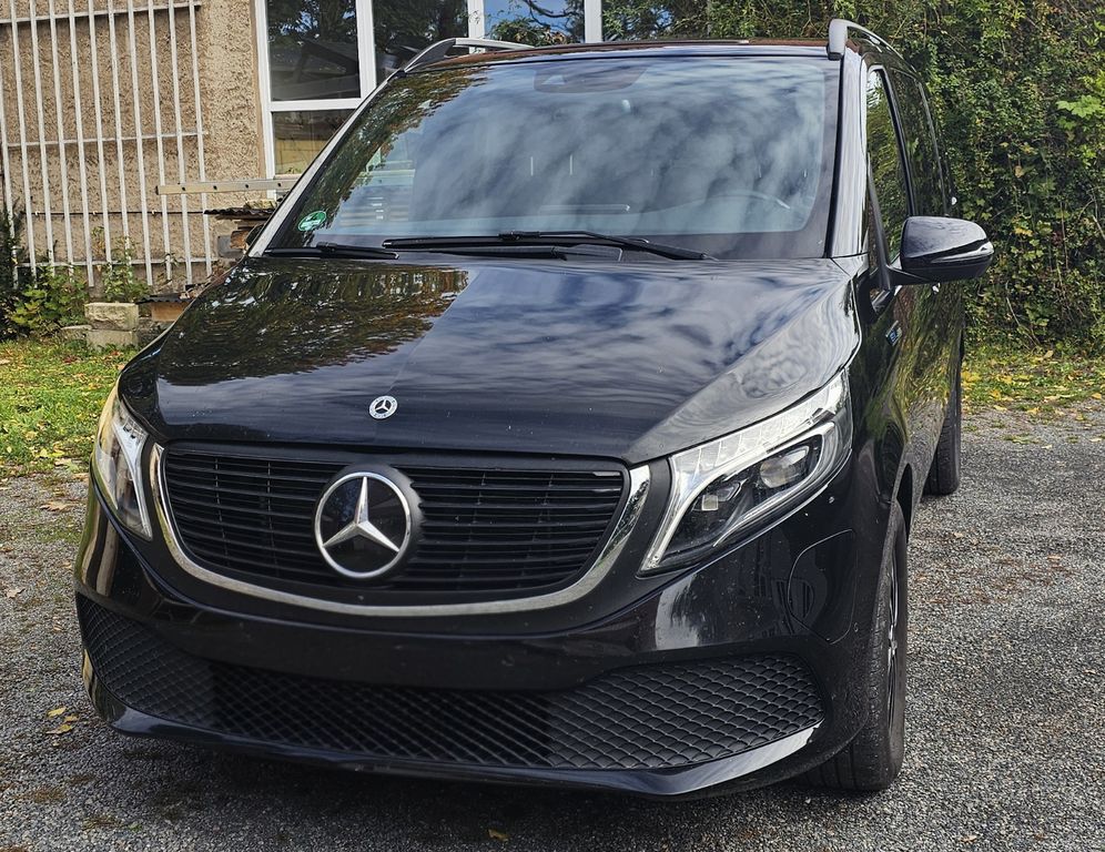 Image of Mercedes-Benz EQV