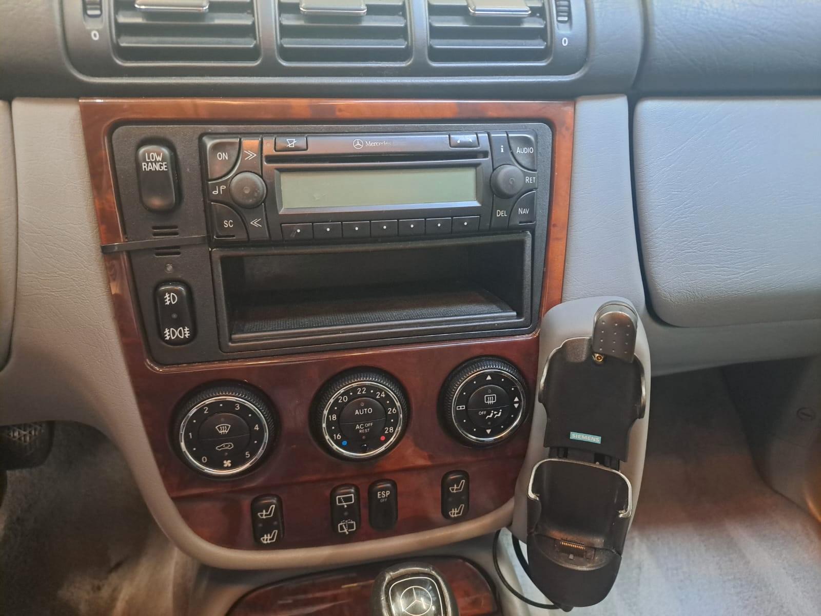 Mercedes-Benz ML270 2004 — photo 19