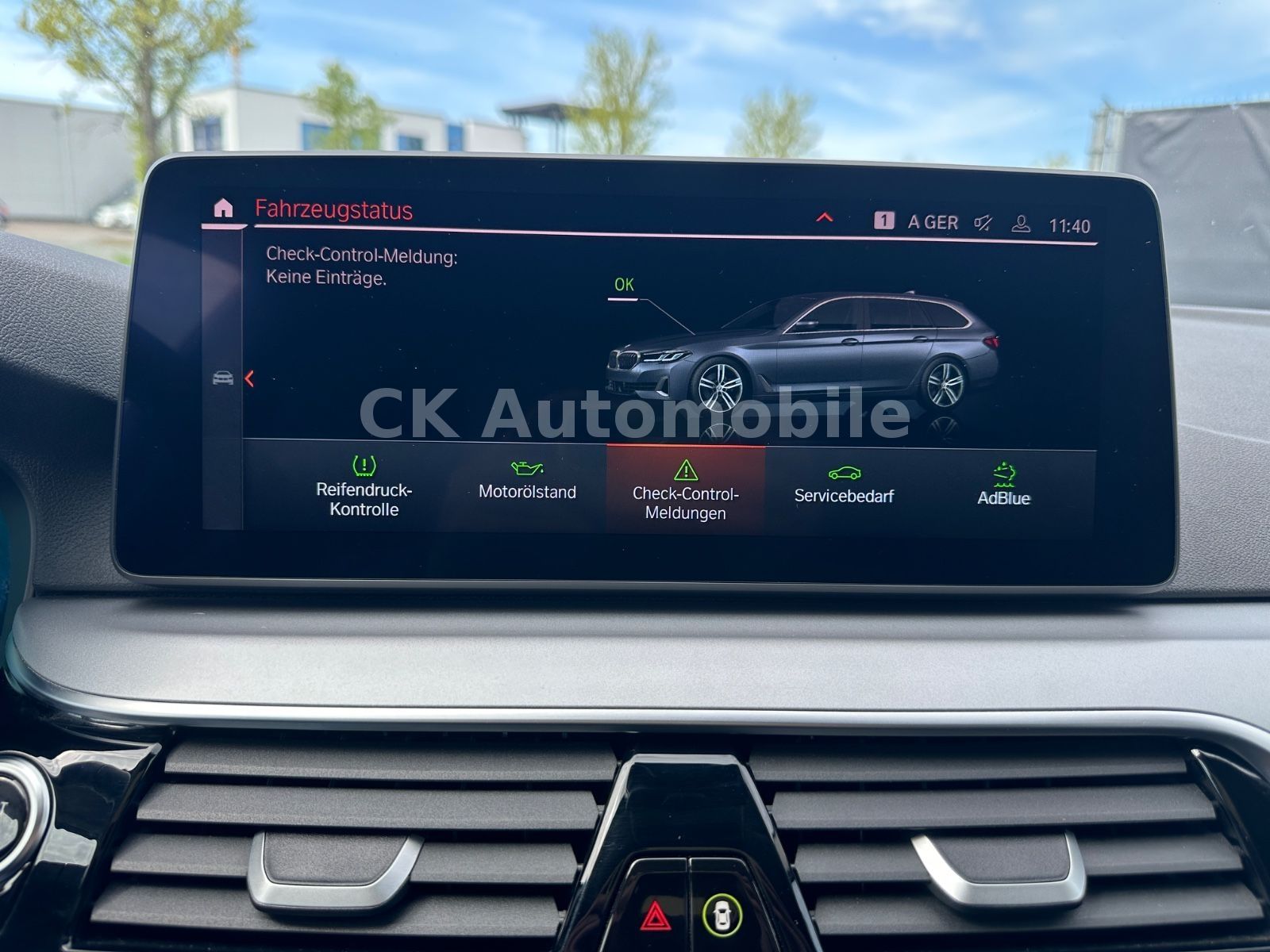 Fahrzeugabbildung BMW 520d Touring/Navi/Leder/Head-Up/Kamera/LED/ACC
